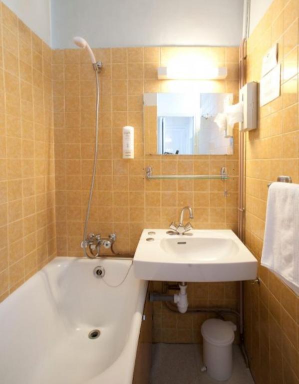 The Old Hotel Ravel Centre Clermont-Ferrand Bagian luar foto